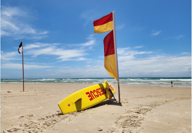 救急救命講習会開催水難救助攻守会開催（水中含む）